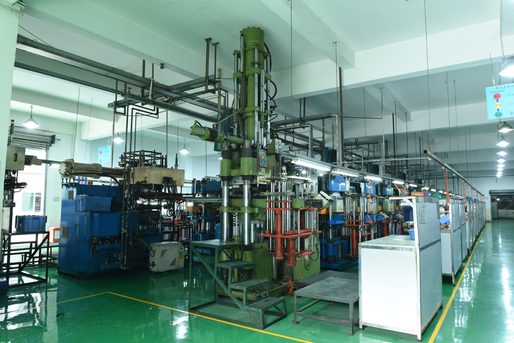 300T  Injection Forming Machine(射出硫化机）